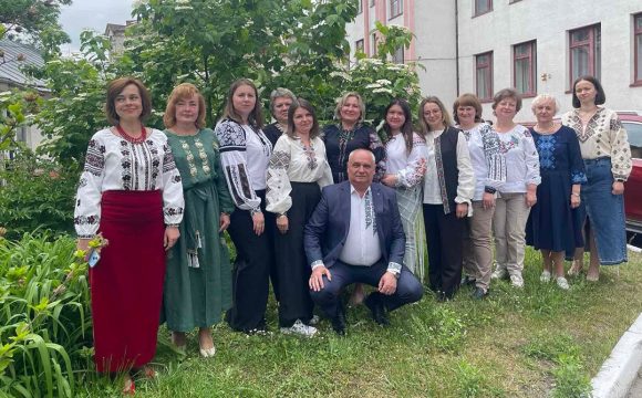 День вишиванки: символ єдності, традицій та української ідентичності